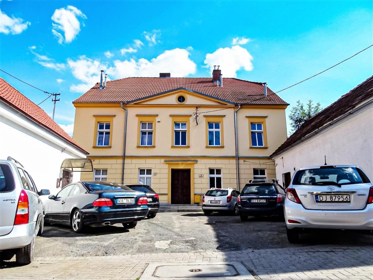 Apartament Cieplicka Apartment Jelenia Góra Екстериор снимка
