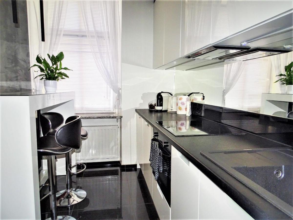 Apartament Cieplicka Apartment Jelenia Góra Екстериор снимка